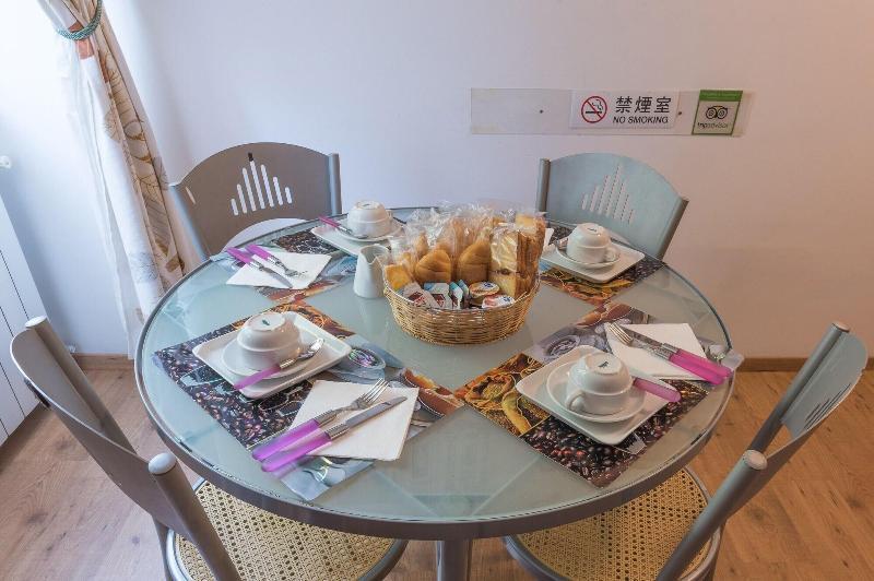Acomodação com café da manhã  Bbromaottaviano Roma